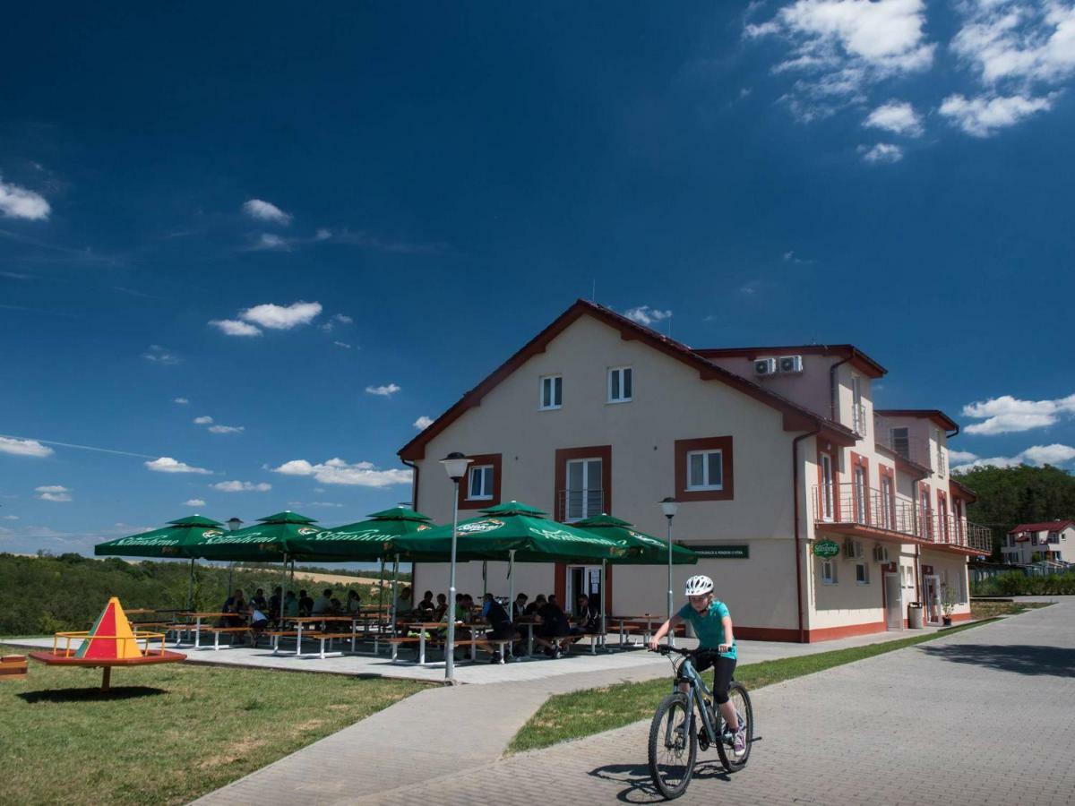 Hotel Mobilheim Chalet - Výrovická přehrada Vyrovice Exterior foto